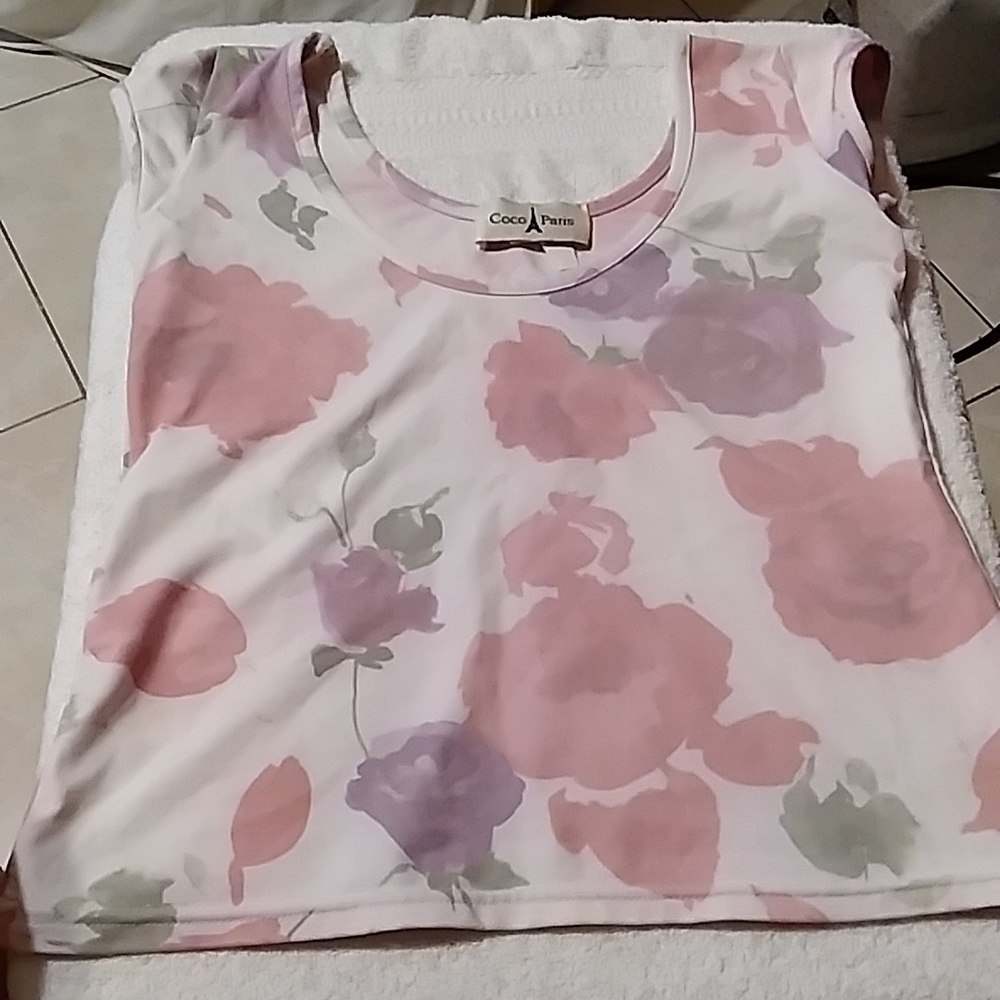 Vintage Coco Paris🌸 beautiful floral top blouse made in Paris